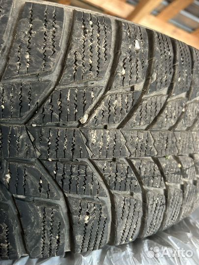 Triangle Snowlink TWT02 235/65 R17