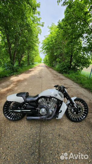 Harley-davidson v-rod