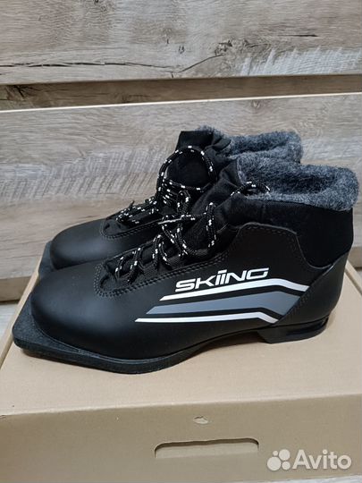 Лыжные ботинки новые