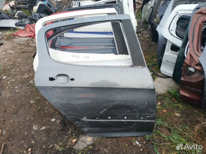 Дверь Пежо 308