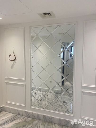 Зеркальное панно с фацетом на стену