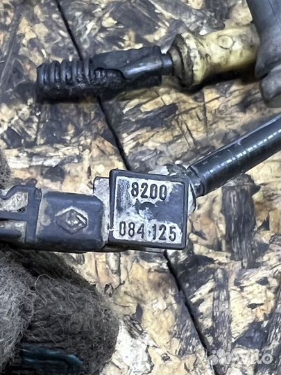 Датчик ABS передний Рено Лагуна 2