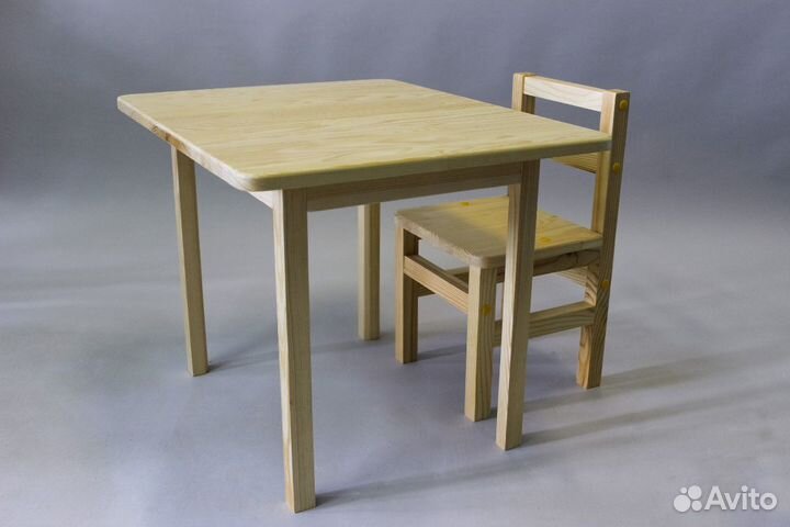 Столик детский натуральное дерево