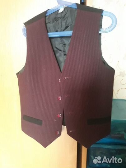 Пиджак и жилетка