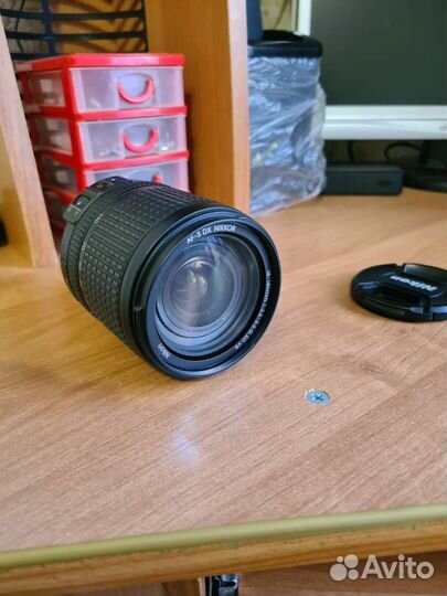 Объектив Nikon 18-140mm