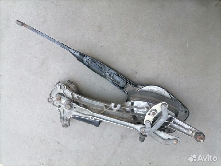 Трапеция стеклоочистителей Mercedes Benz W210