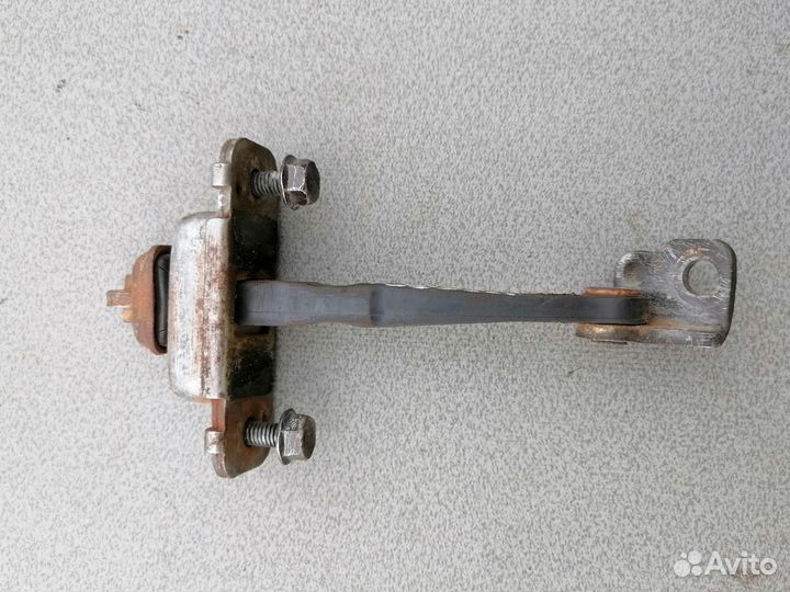 Ограничитель двери для Kia RIO 1999-2002 дорестайл