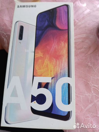 Samsung Galaxy A50, 4/64 ГБ