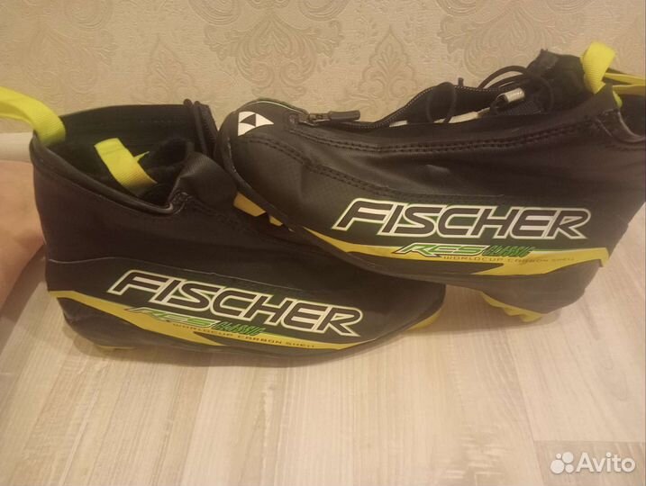 Лыжные ботинки fischer классические