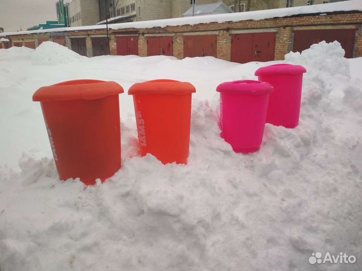 Контейнер для хранения корма