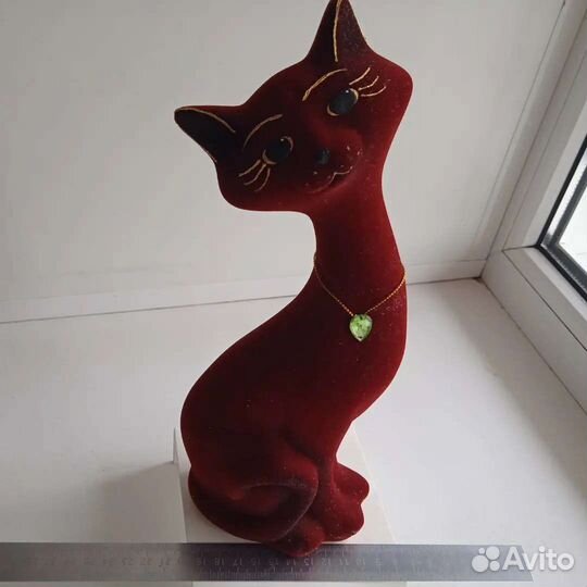 Статуэтка-копилка кошка из фарфора