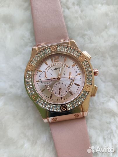 Часы + браслет новые набор бижутерии