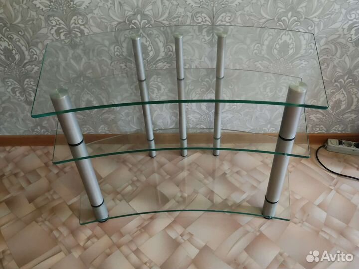 Стеклянная тумба под тв