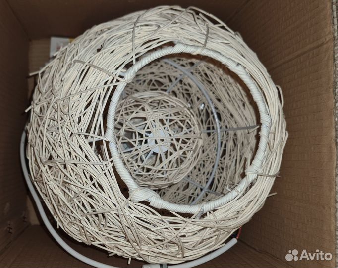 Люстра из ротанга