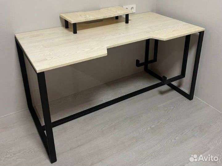 Игровой геймерский компьютерный стол