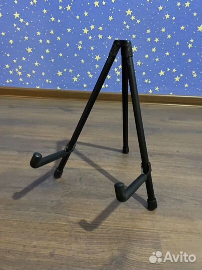 Стойка для гитары