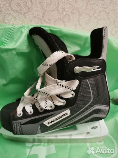 Коньки хоккейные 36 размер