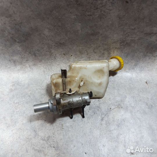 Цилиндр тормозной главный Ситроен С3 Citroen c3