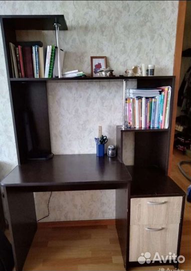 Учебный стол