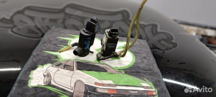 Насос омывателя Toyota lexus 85330-52030