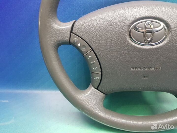 Крышка подушка безопасности (в рулевое колесо) Toyota Camry