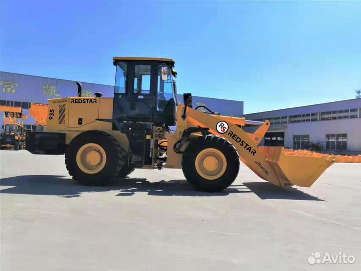Фронтальный погрузчик Redstar 935, 2023