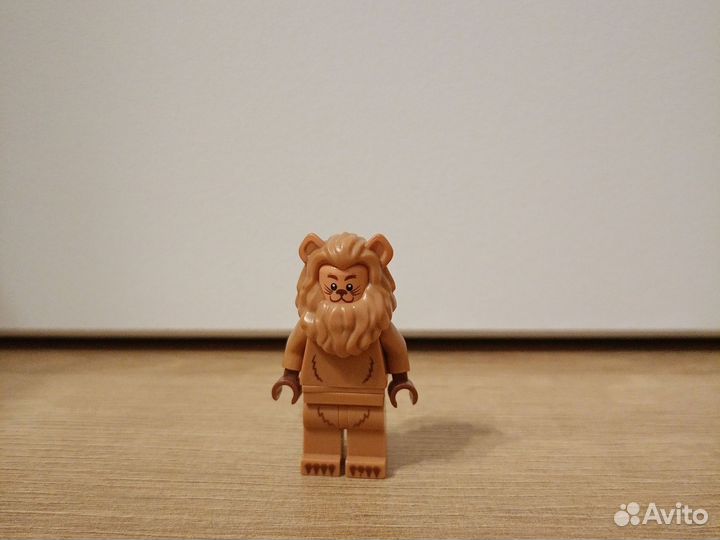 Лего фигурка Трусливый лев
