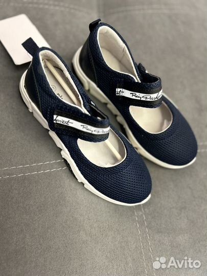 Новые туфли на девочку