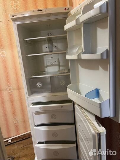 Холодильник lg