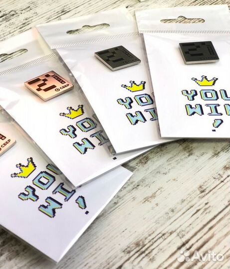 Металлические значки и медали на заказ