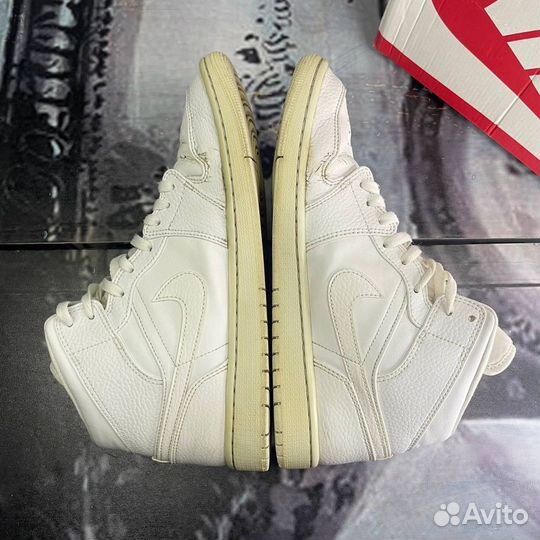 Кроссовки Air Jordan 1 Mid Triple White