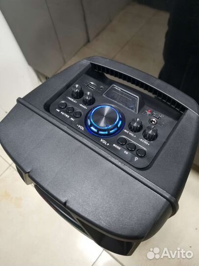 Колонка большая блютус с микрофоном ZQS 8210