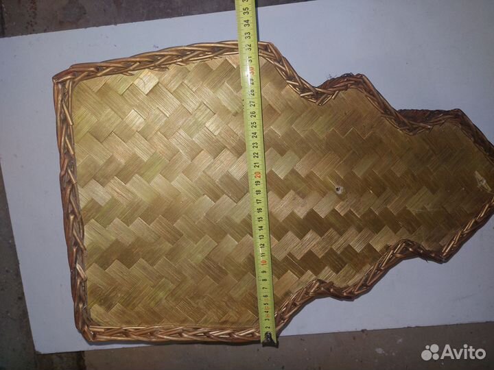 Кашпо из лозы настенное