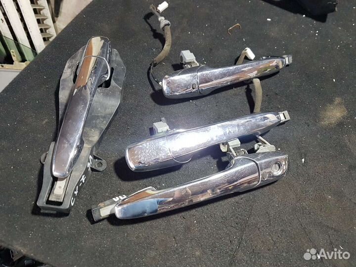 Ручка двери наружная Mazda CX-7 (2007-2012)