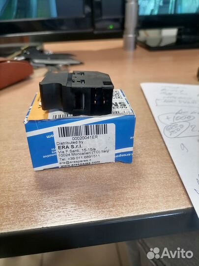 Кнопка стеклоподъемника skoda fabia