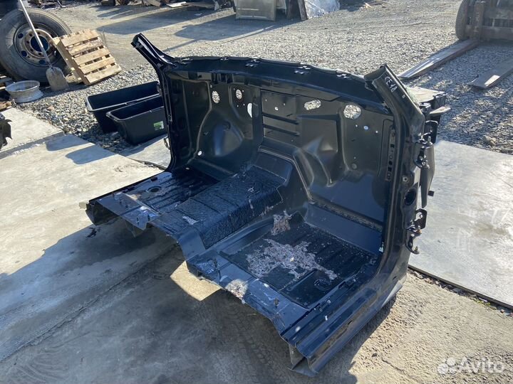 Передняя часть кузова Cadillac Escalade GMT800