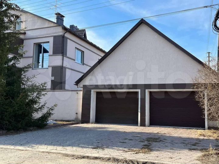 Дом 224 м² на участке 11,9 сот.