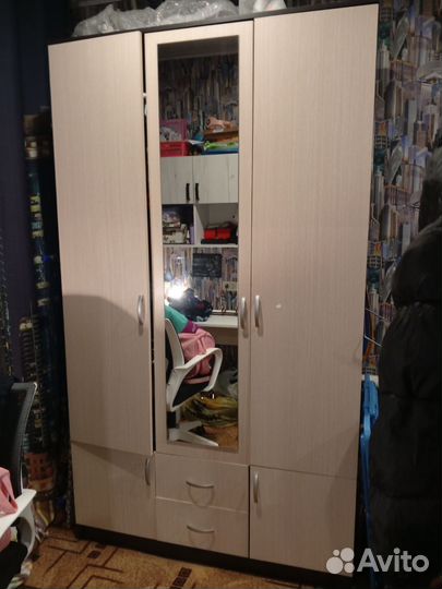 Продам шкаф новый