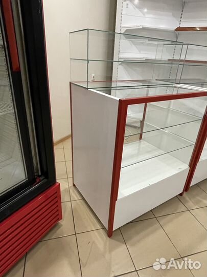 Стеклянная торговая витрина бу
