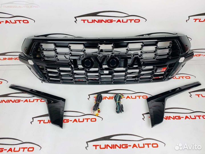 Решетка радиатора Toyota LC 200 LED H0413
