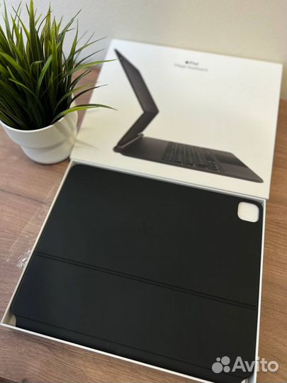 Apple Magic Keyboard iPad 12.9 с гравировкой