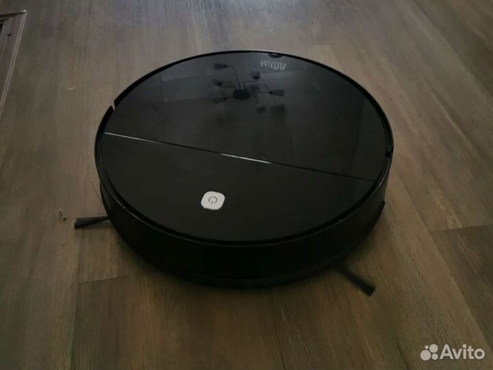 Робот пылесос