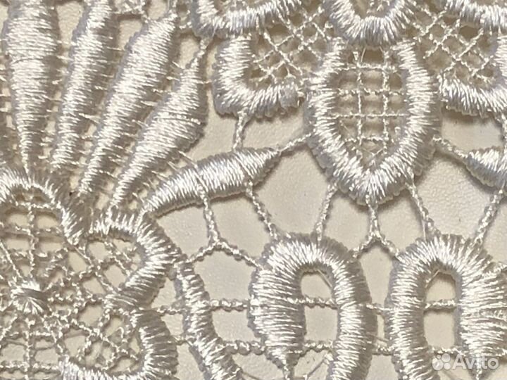 Сумка белая кружево кожа