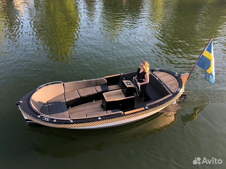 Катер, моторная лодка, шлюпка