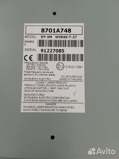 Штатная магнитола на Mitsubishi pajero 4