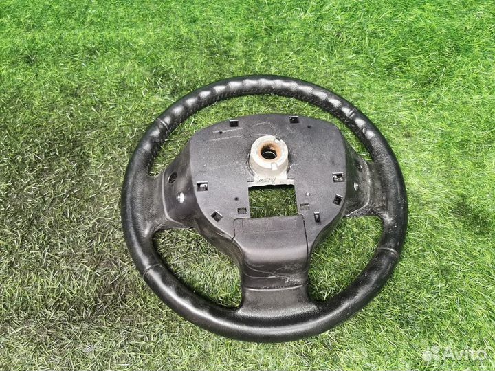 Рулевое колесо без airbag на Mitsubishi L200 IV