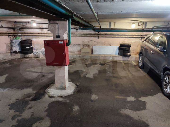 Машиноместо, 13 м²