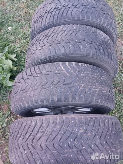 Nokian Tyres Hakkapeliitta 8 SUV 265/60 R18