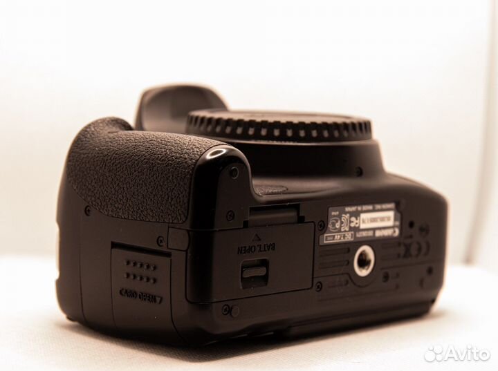 Зеркальный фотоаппарат canon 650d