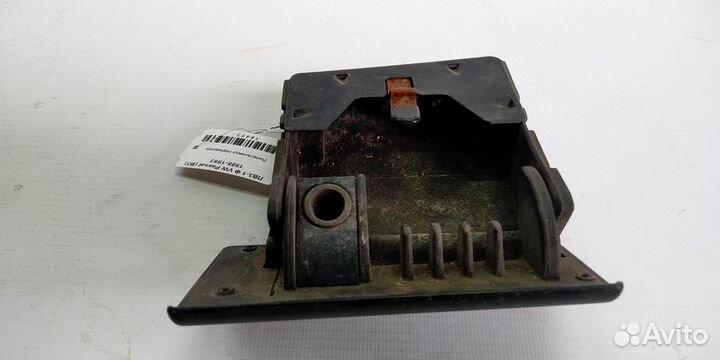 Пепельница передняя volkswagen Passat B3